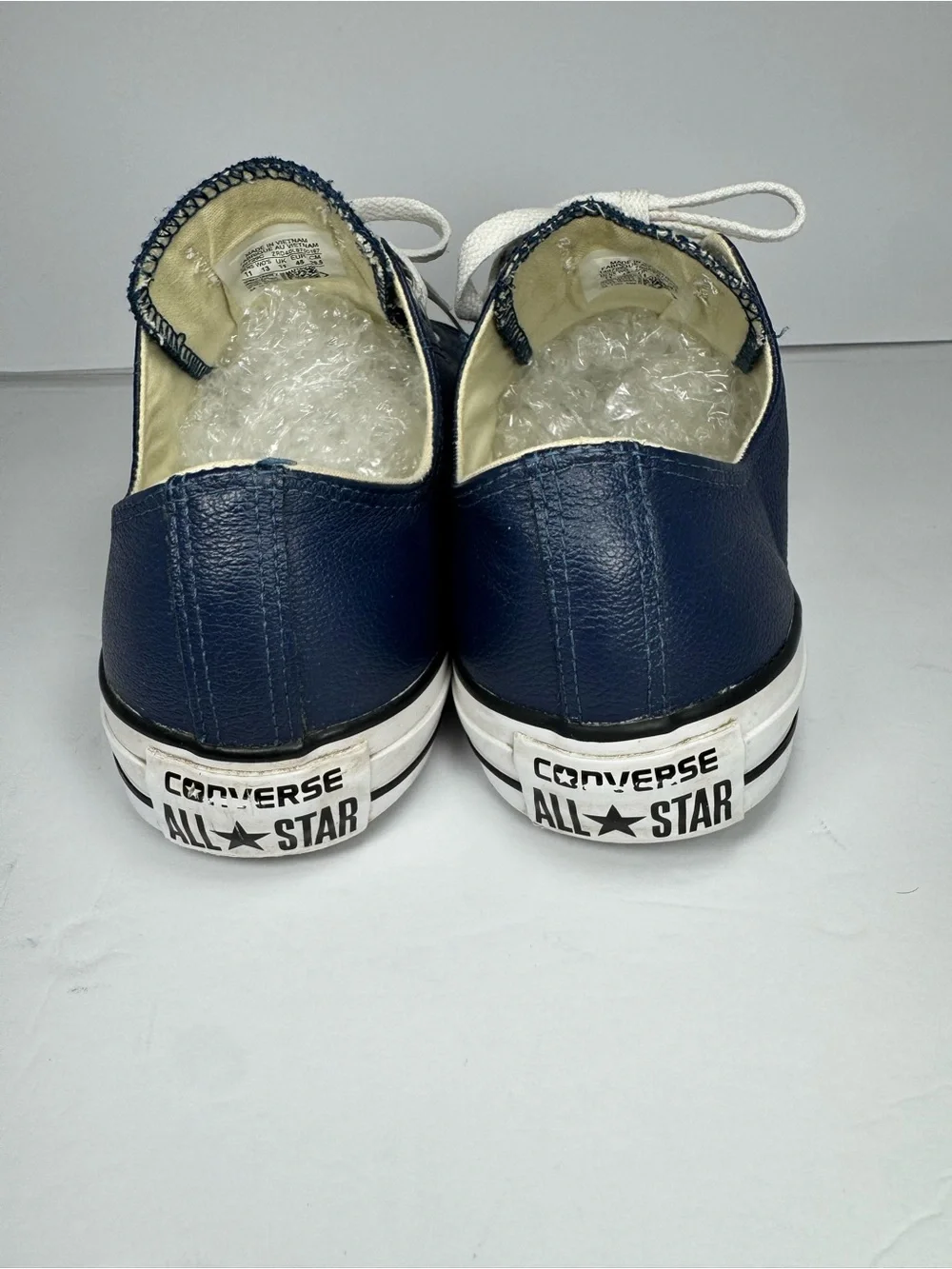 Converse Men’s Low Top Sneakers in Navy leather with White Accents